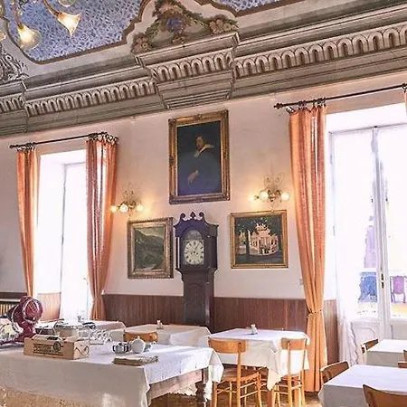 Dell'angelo Hotel *